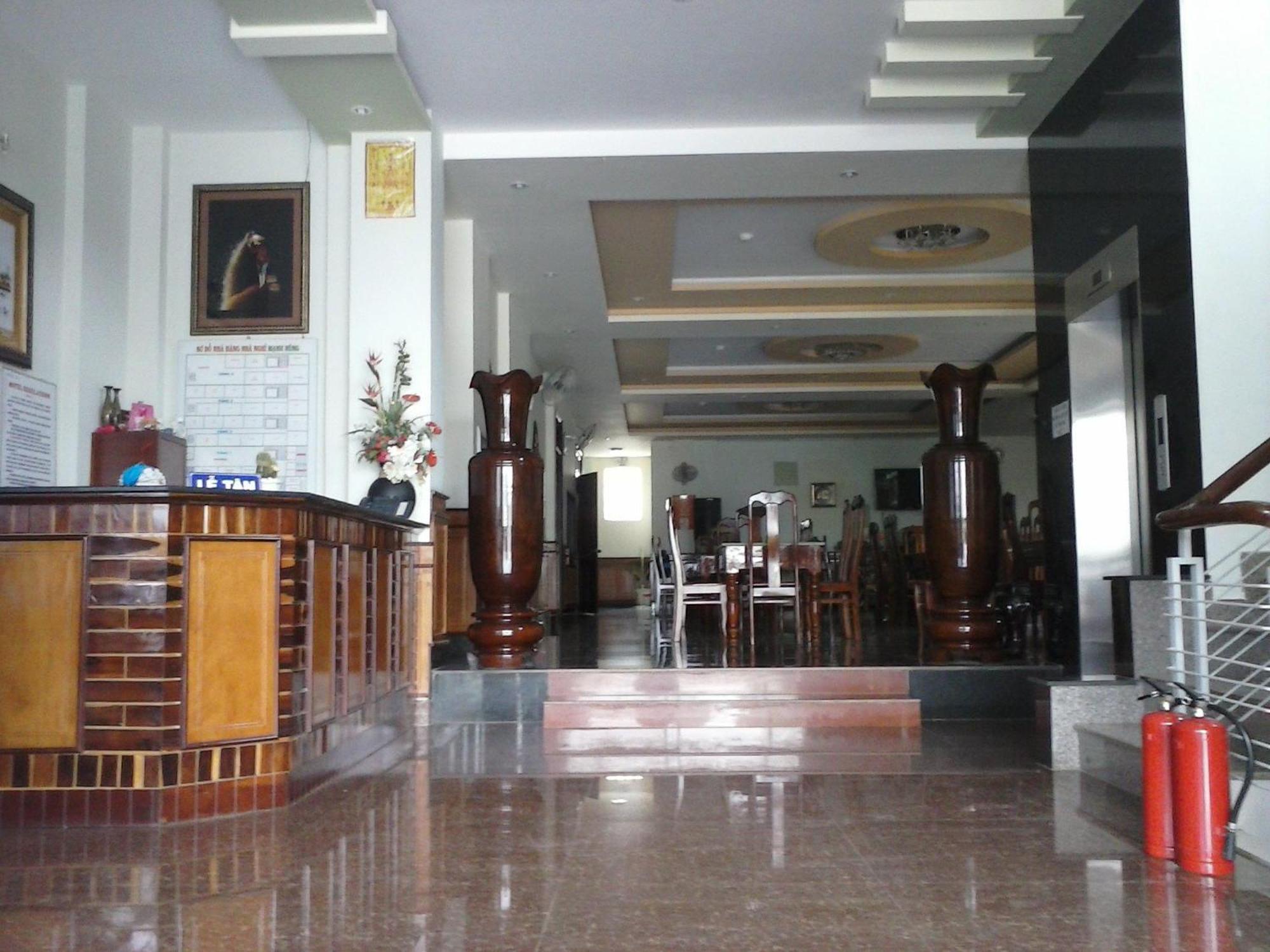 Manh Hung Hotel Buon Ma Thuot Exteriér fotografie